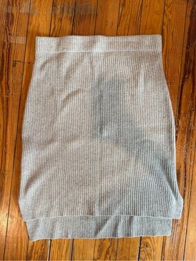 Madewell Ribbed Knit Pencil Skirt in Light Gray